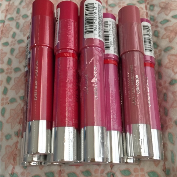 Just Bitton Kissable Balm Stain lipRevlon New - Picture 2 of 8